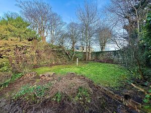 Photo 14- click for photo gallery